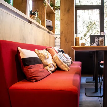 Ibis Aix En Provence Hotel